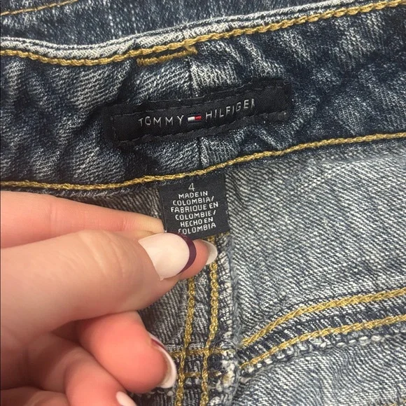 Vintage Tommy Hilfiger Denim Shorts - Picture 6 of 6